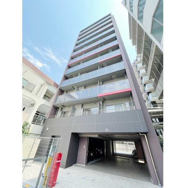 クラリッサ大通り公園の外観