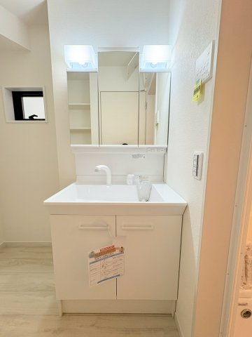 坂戸市千代田2丁目　新築分譲　東武東上線『若葉駅』徒歩19分　【千代田小学区】の独立洗面台