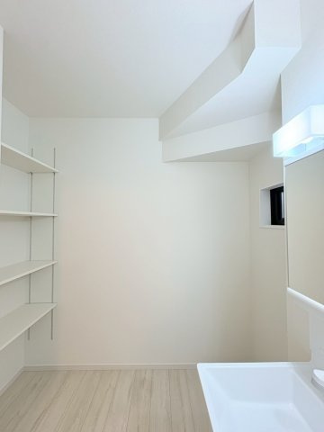 坂戸市千代田2丁目　新築分譲　東武東上線『若葉駅』徒歩19分　【千代田小学区】の独立洗面台