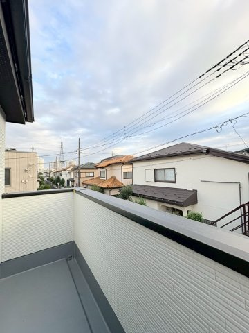 坂戸市千代田2丁目　新築分譲　東武東上線『若葉駅』徒歩19分　【千代田小学区】のバルコニー