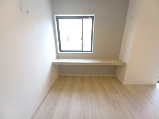 水戸市笠原町2期の居間・リビング|おしゃれなカフェカウンターで読書や勉強、在宅ワークにお使いいただけます♪