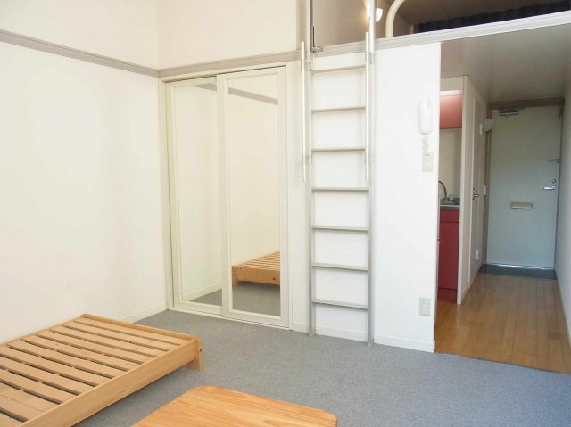 レオパレスエスペランサの居間・リビング|※現在はスノコベット有りません