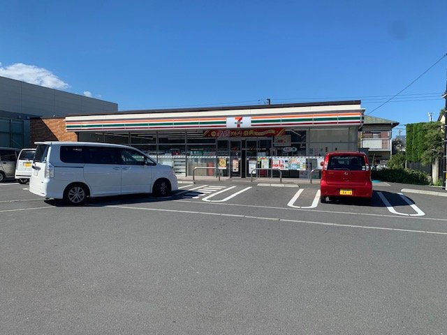 レオパレスフリーダム南金目Ⅲの周辺|近くにコンビニ有り