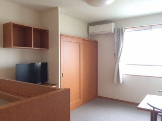 レオパレスフリーダム南金目Ⅲの居間・リビング|現況優先