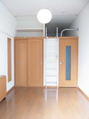 レオパレスくすの木Ⅰの居間・リビング|現況優先