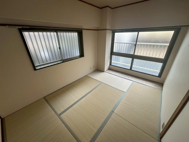 ブリージェ朝日ヶ丘の和室