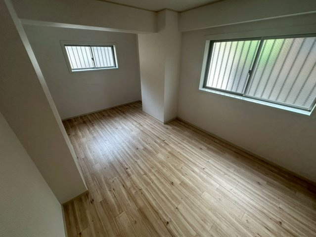 ブリージェ朝日ヶ丘の居間・リビング