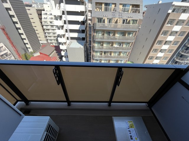 クレヴィスタ横浜関内のバルコニー