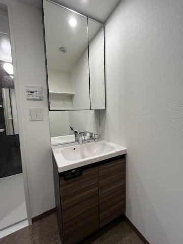 クレヴィスタ横浜関内の洗面所