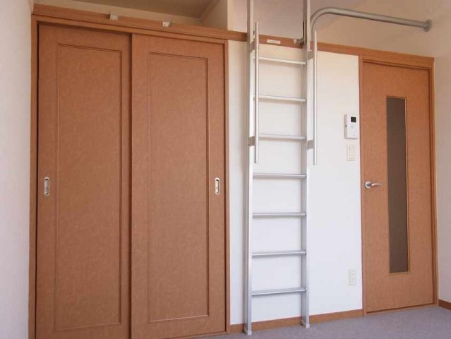 レオパレスフリーダム南金目Ⅷの居間・リビング|現況優先