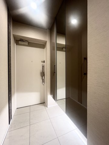 アルファステイツ松阪駅前の玄関|玄関部分