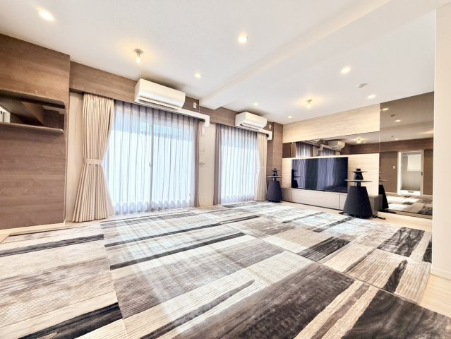 アルファステイツ松阪駅前の居間・リビング|リビングダイニング