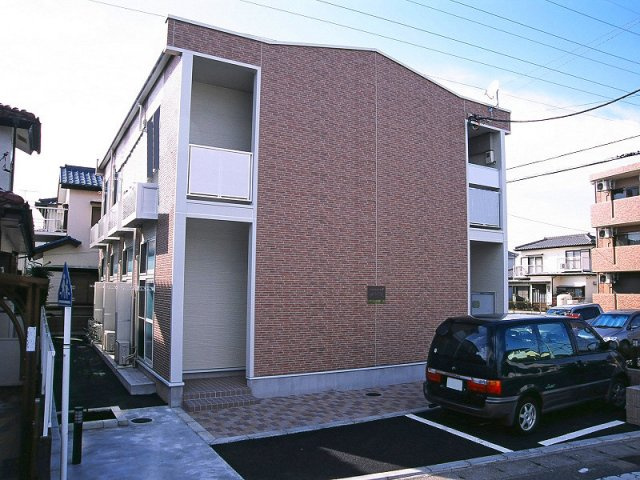 レオパレスフランシーズの外観