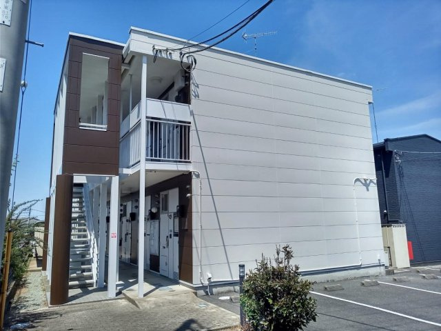 レオパレスクロスロードの外観