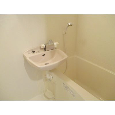 ヴェルト横浜ブライトコートの浴室