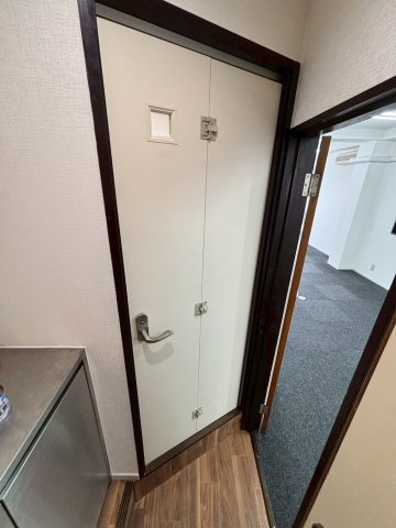 巣鴨桜並木通りビルの内装