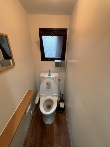 巣鴨桜並木通りビルのトイレ