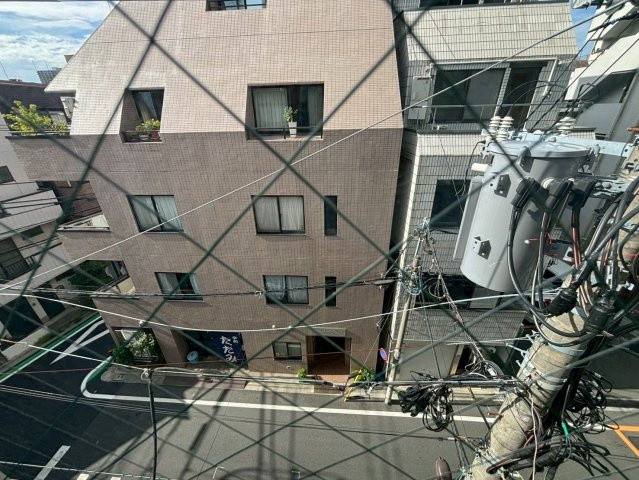 巣鴨桜並木通りビルの展望