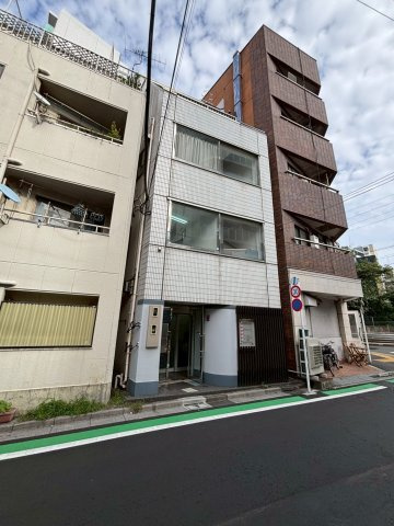 巣鴨桜並木通りビルの外観