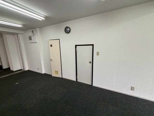 巣鴨桜並木通りビルの内装