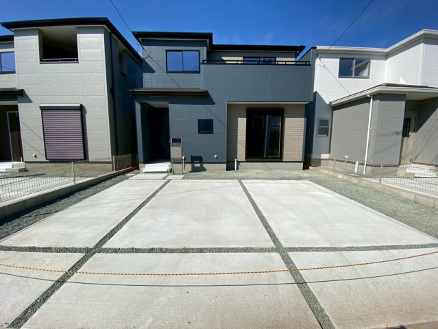 リーブルガーデン／北区龍田第四／3号棟の駐車場