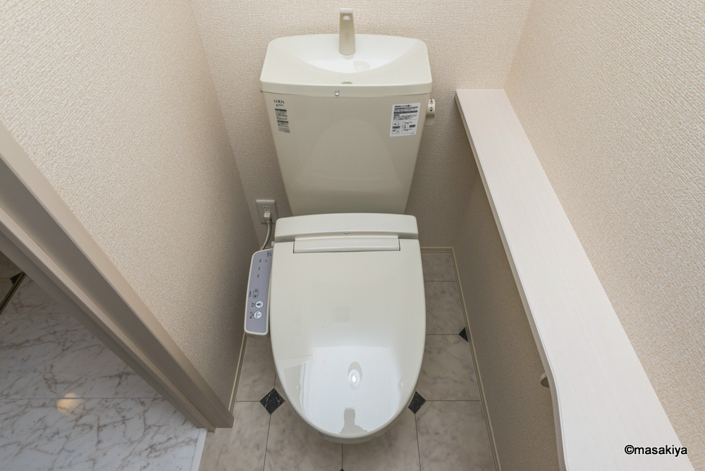 サン・シエルのトイレ|トイレ　ウォシュレット付き。