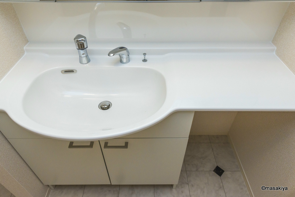 サン・シエルの洗面所|洗面・脱衣　シャンプードレッサー付き。