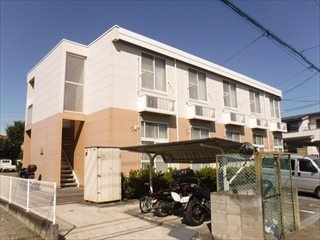 レオパレスジュネスの外観