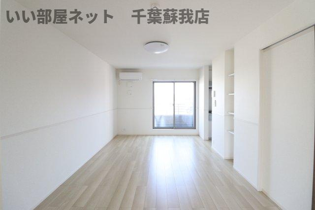 サンヒルズの居間・リビング|ゆったりとした居間です