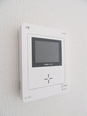 サンハイツワカバのセキュリティ|モニター付インターホン