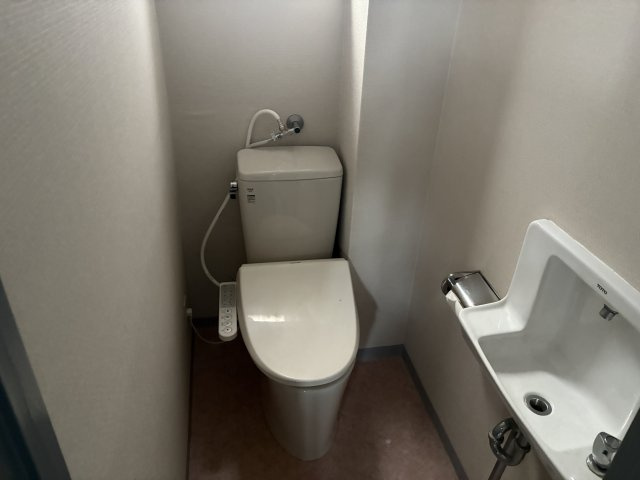 昭島市朝日町３丁目の賃貸マンション