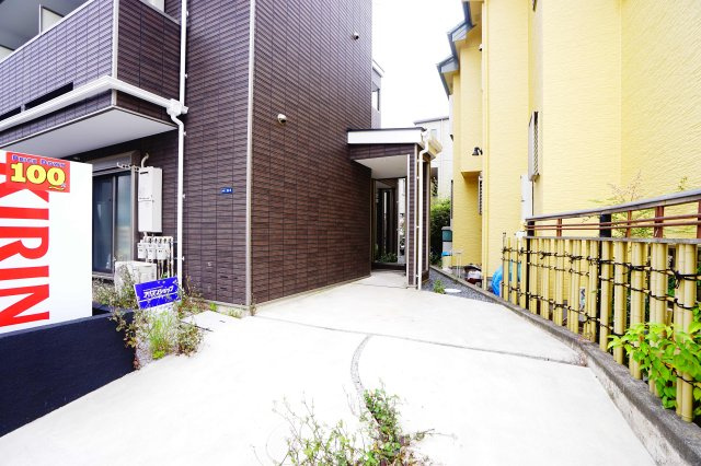 クオリティア平塚のエントランス