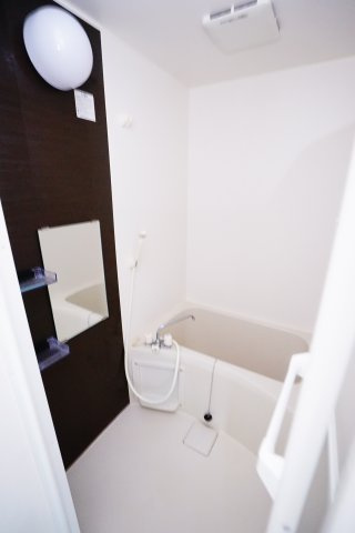 クオリティア平塚の浴室