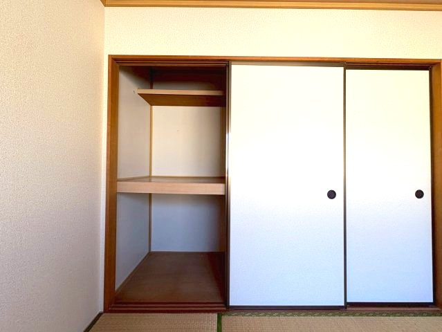 グリーンヒル小金台D棟の収納