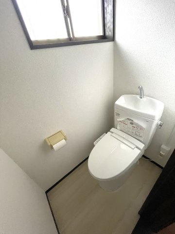 百間貸家のトイレ
