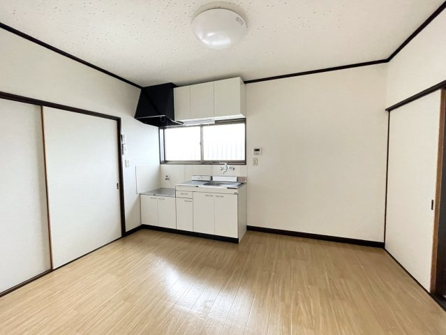 百間貸家の居間・リビング