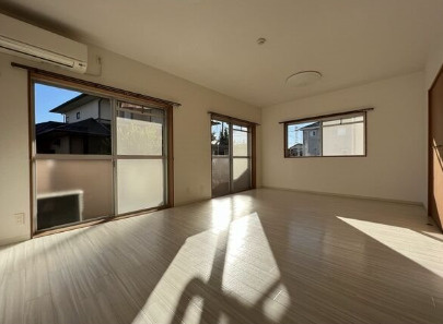 浜松市中央区原島町　一棟マンションの居間・リビング