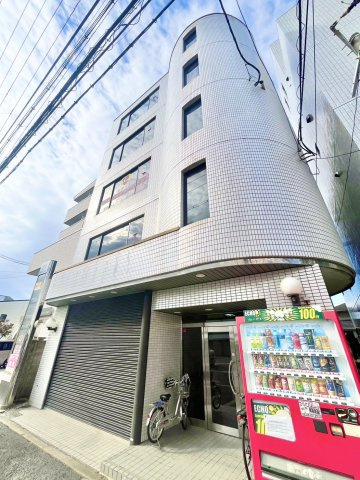 ライズO.T.Mビルの外観