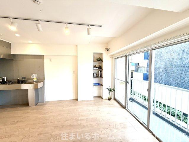 代々木スカイハイツの居間・リビング