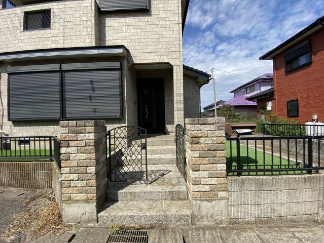 東吉田1080の外観