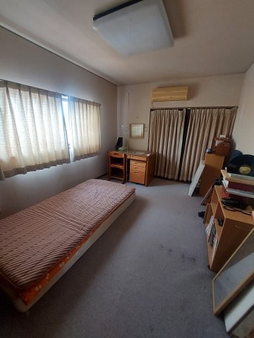 神子浜戸建ての洋室