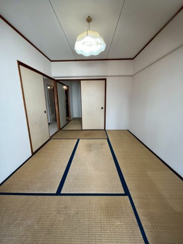 岡本ビルの和室