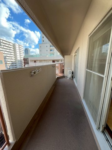 岡本ビルのバルコニー