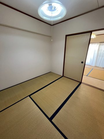 岡本ビルの和室