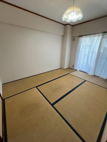 岡本ビルの和室