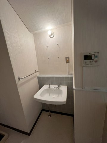 岡本ビルの洗面所