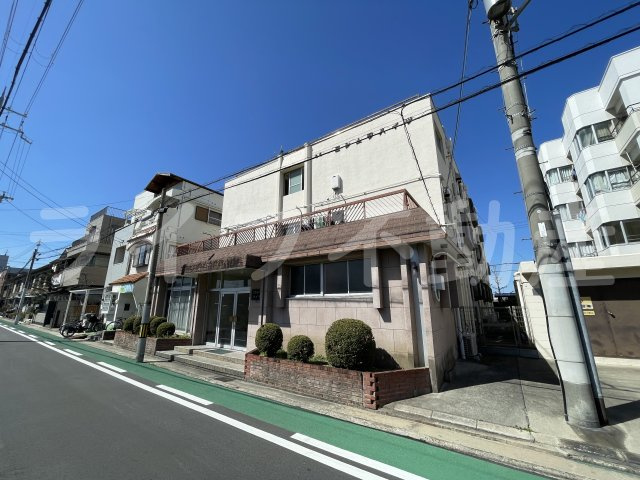 ニシムラハイツの外観