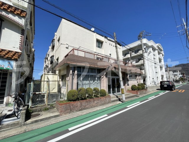 ニシムラハイツの外観