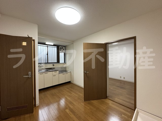 ニシムラハイツの居間・リビング