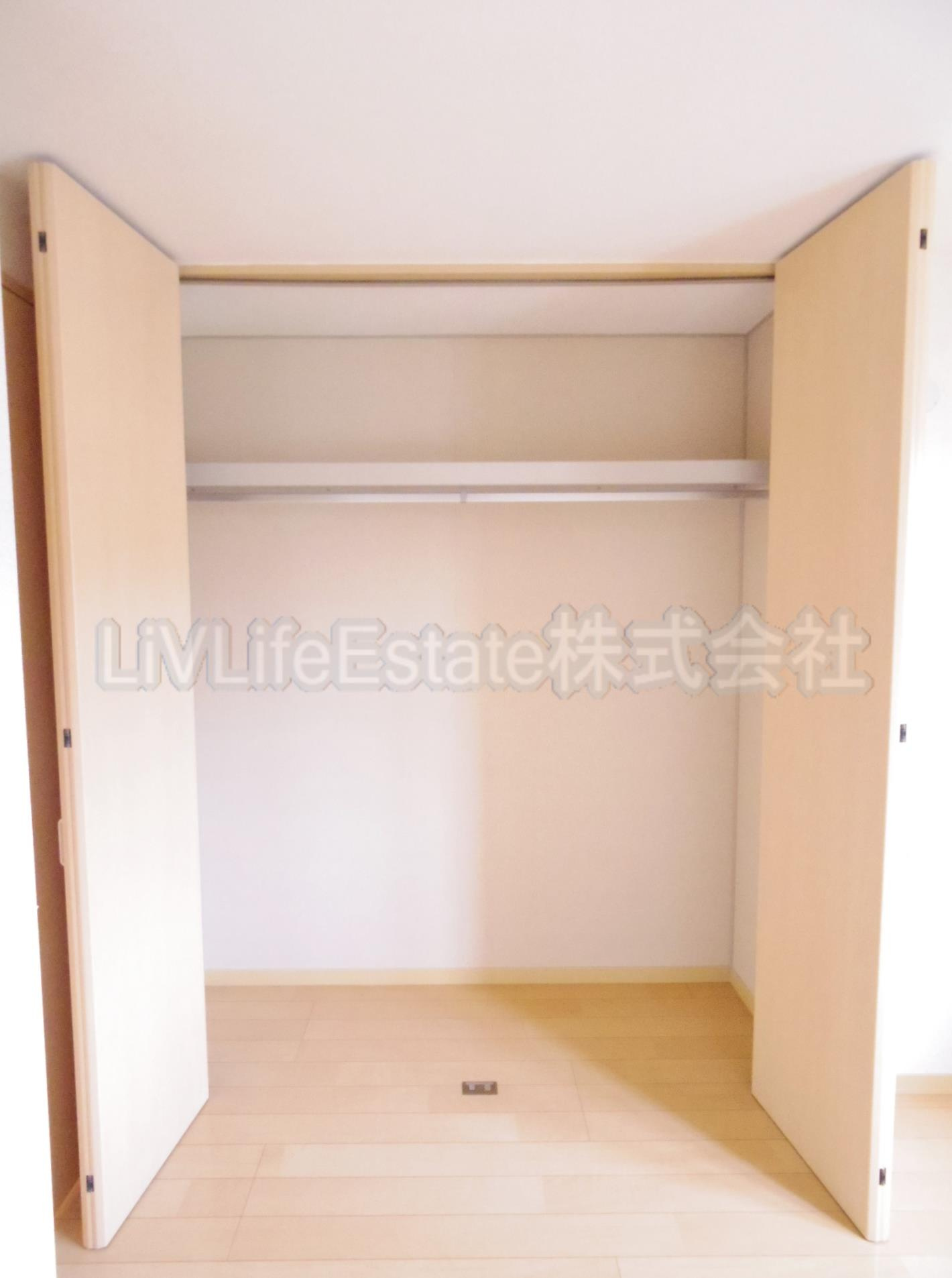東大和市中央２丁目のアパートの収納